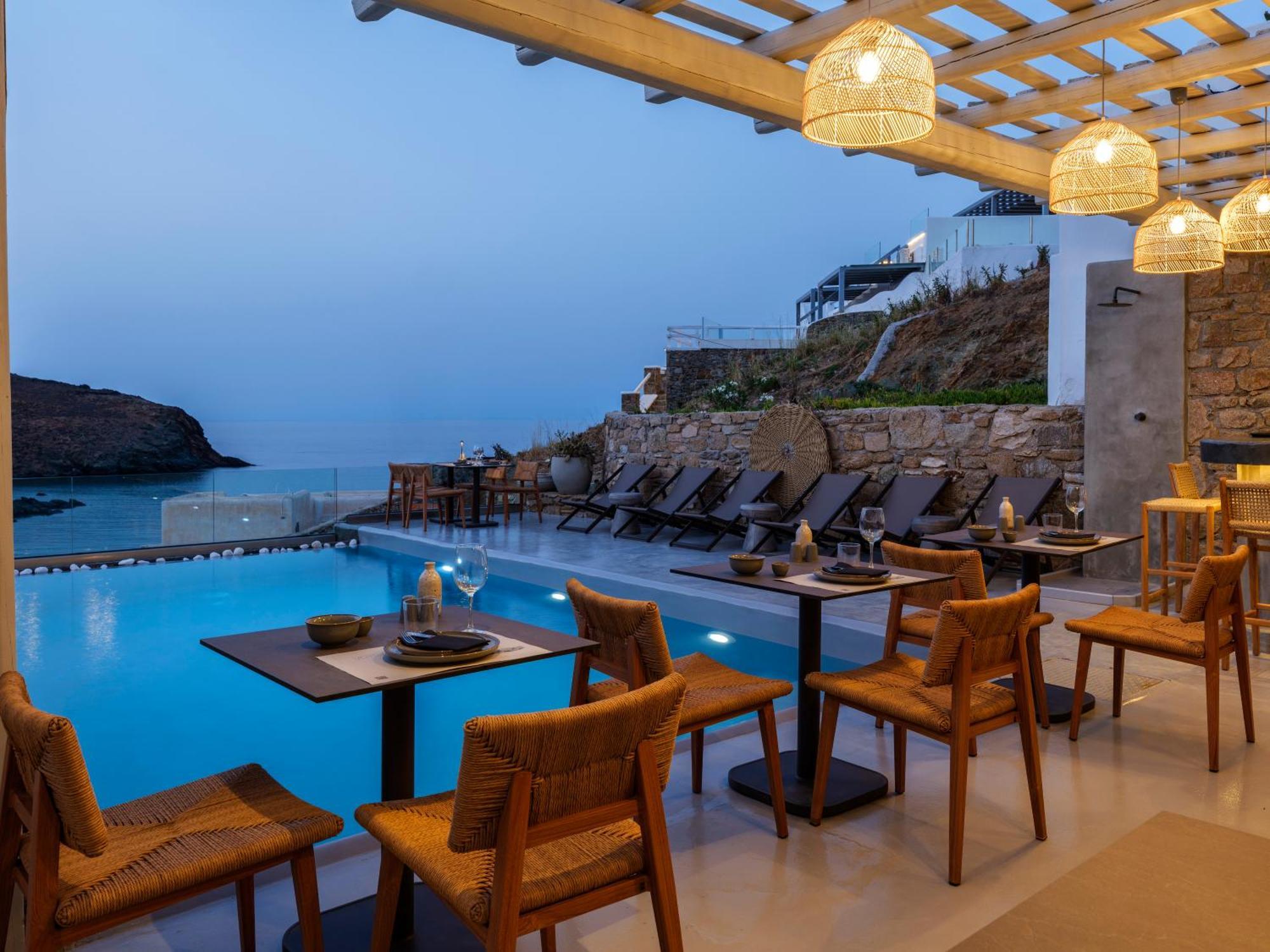 The Mykonist Merchia Beach Villas & Suites Экстерьер фото