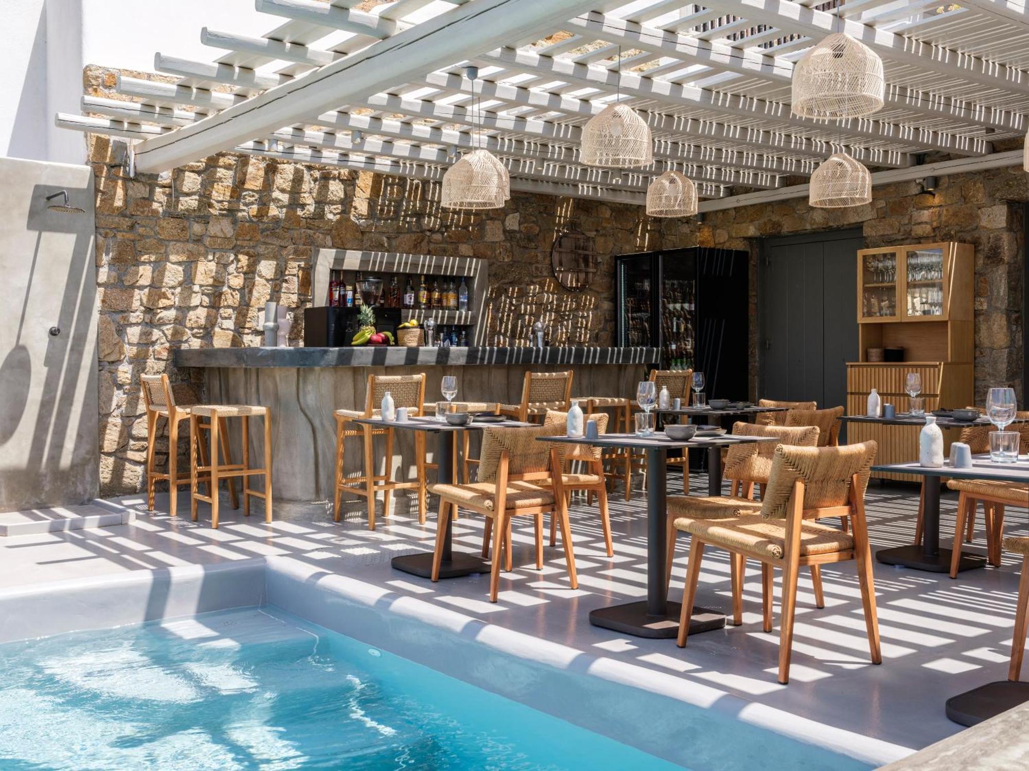 The Mykonist Merchia Beach Villas & Suites Экстерьер фото
