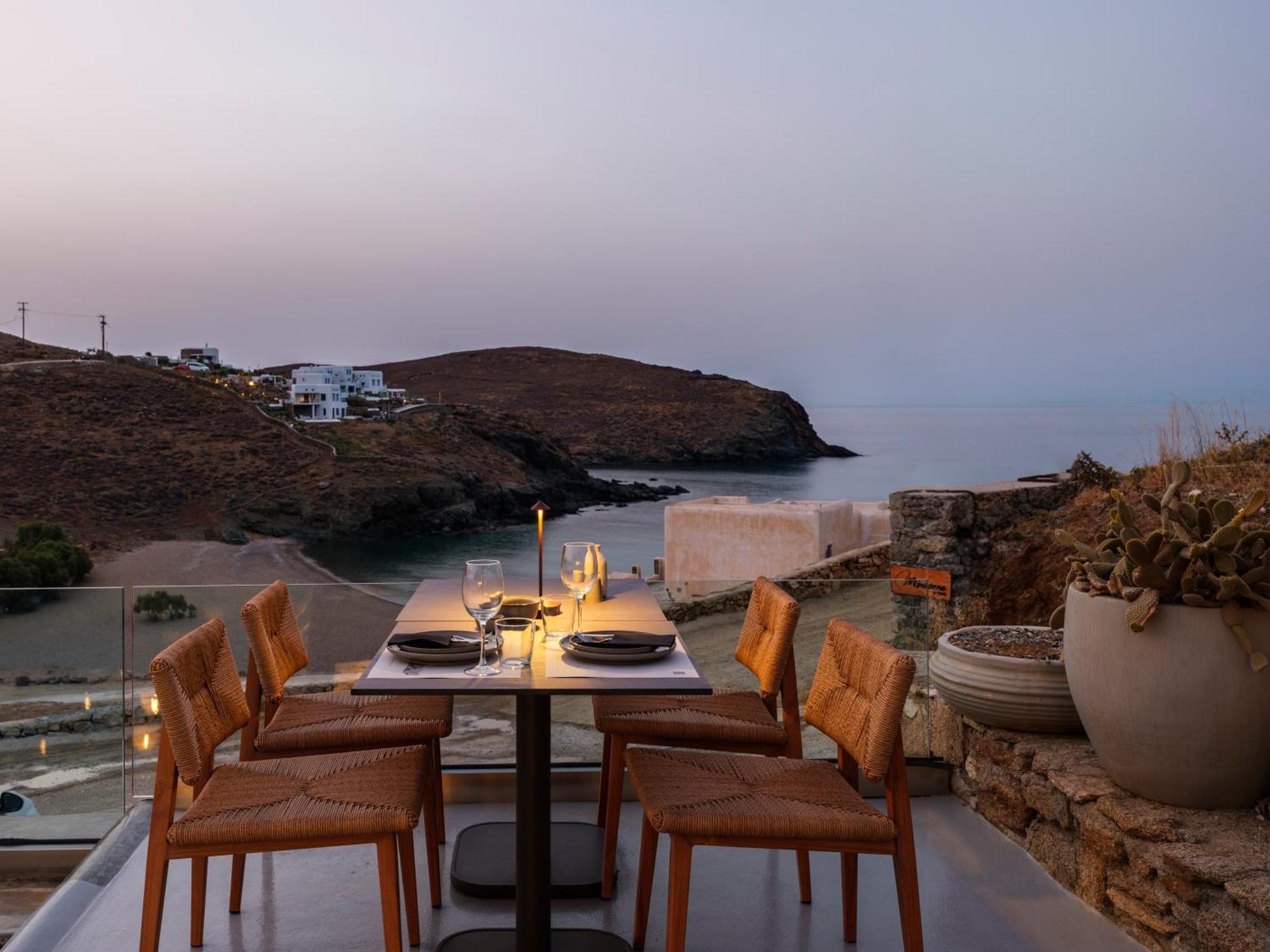 The Mykonist Merchia Beach Villas & Suites Экстерьер фото