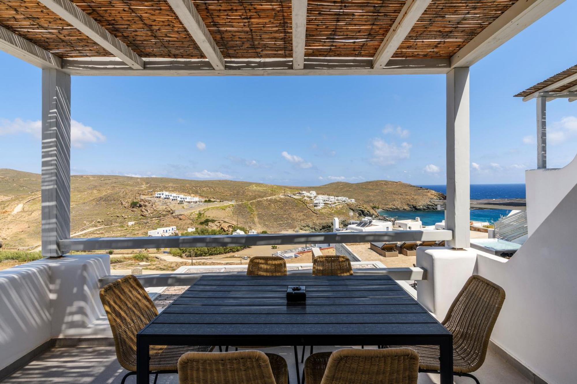 The Mykonist Merchia Beach Villas & Suites Экстерьер фото