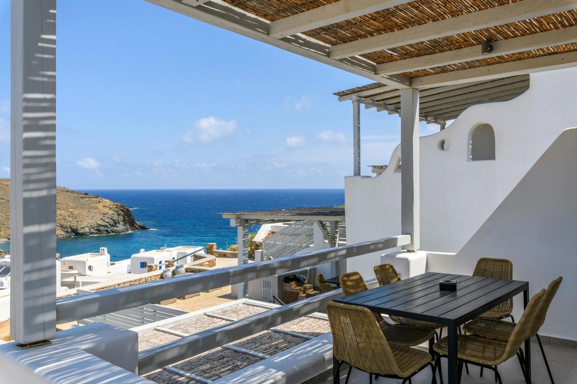The Mykonist Merchia Beach Villas & Suites Экстерьер фото
