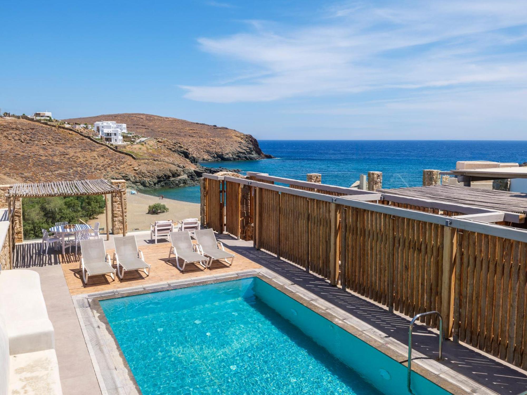 The Mykonist Merchia Beach Villas & Suites Экстерьер фото